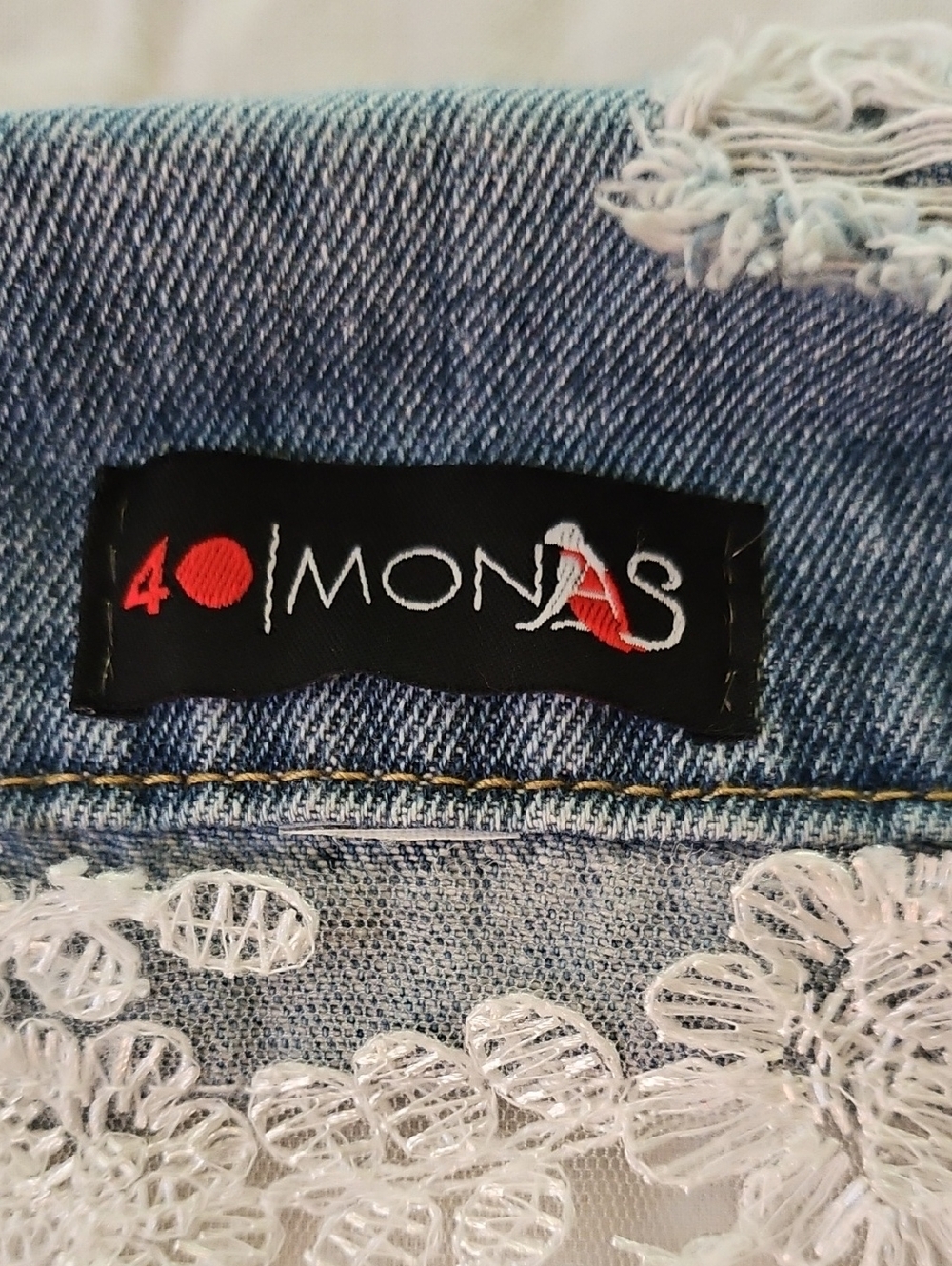 40 Monas- Denim w/ Floral Lace - Distressed Cropped Jacket- Size L - Picture 8 of 8